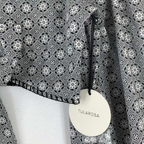Tularosa Printed Off the Shoulder in Tile Black Size S - Picture 6 of 7